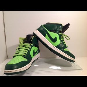 Nike Air Jordan 1 Mid retro size 13
